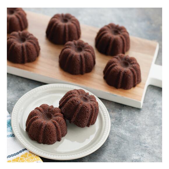 Nordic Ware Classic Mini 6 Bundt Cake Pan Muffin Heavy Aluminum Made in USA - Picture 2 of 8